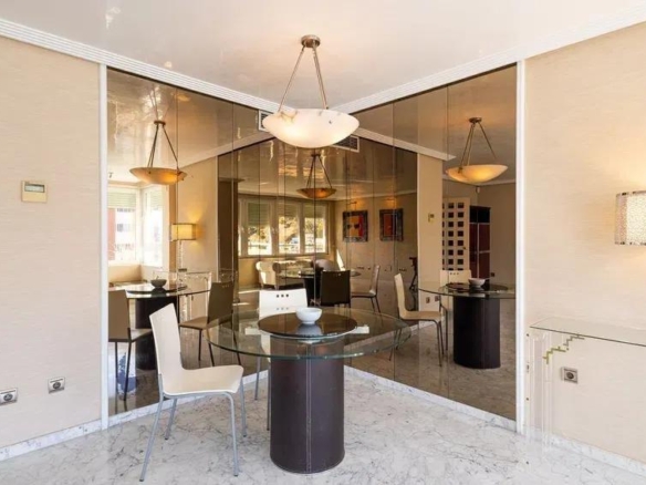 EXCLUSIVA VIVIENDA EN LA MALAGUETA, EN LA DÉCIMA Y ÚLTIMA PLANTA, CON VISTAS PANORÁMICAS A LA ALCAZABA, EL MONTE GIBRALFARO Y LA CIUDAD. REF:64423