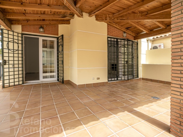 Chalet on sale in Málaga REF:64937