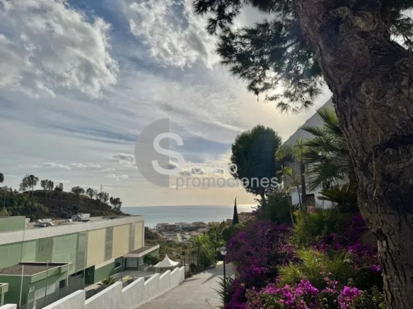 Penthouse on sale in Torre de Benagalbón REF:64948