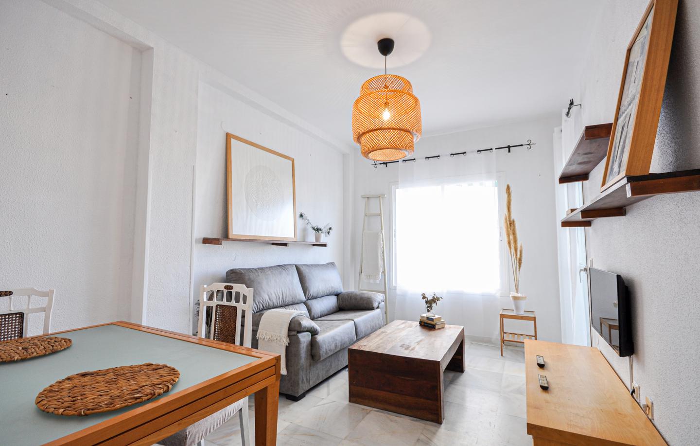 ¡OPORTUNIDAD EN LA CALA DEL MORAL! LUMINOSO APARTAMENTO EN URBANIZACIÓN PRIVADA CON PISCINA Y ZONAS AJARDINADAS REF:64919
