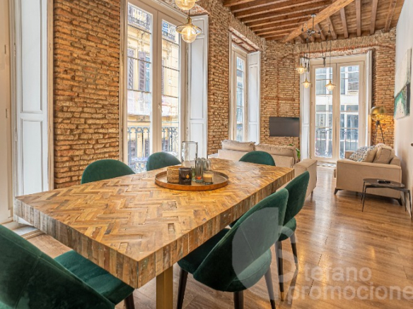 LUJO Y ESPACIO EN EL CENTRO, EXCLUSIVO PISO AMUEBLADO EN EXCELENTE UBICACIÓN, PARA LARGA TEMPORADA!!! REF:64977