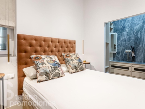 LUJO Y ESPACIO EN EL CENTRO, EXCLUSIVO PISO AMUEBLADO EN EXCELENTE UBICACIÓN, PARA LARGA TEMPORADA!!! REF:64977