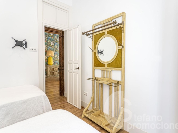 LUJO Y ESPACIO EN EL CENTRO, EXCLUSIVO PISO AMUEBLADO EN EXCELENTE UBICACIÓN, PARA LARGA TEMPORADA!!! REF:64977