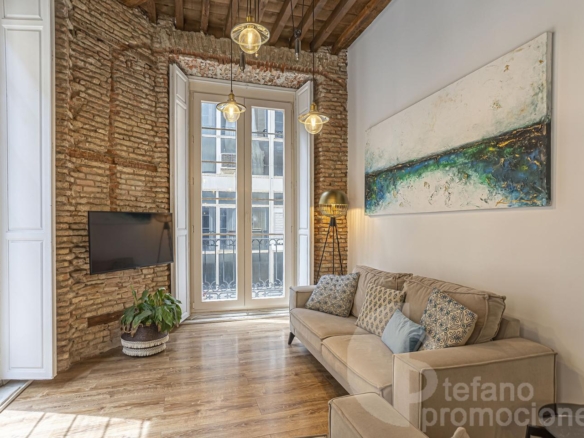 LUJO Y ESPACIO EN EL CENTRO, EXCLUSIVO PISO AMUEBLADO EN EXCELENTE UBICACIÓN, PARA LARGA TEMPORADA!!! REF:64977