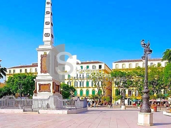JOYA EN EDIFICIO HISTÓRICO LLENO DE ENCANTO Y LEGADO ARTÍSTICO EN EL CORAZÓN DE MÁLAGA. REF:65023
