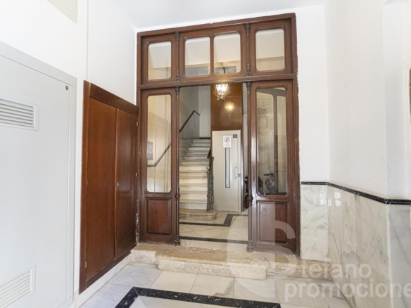 JOYA EN EDIFICIO HISTÓRICO LLENO DE ENCANTO Y LEGADO ARTÍSTICO EN EL CORAZÓN DE MÁLAGA. REF:65034