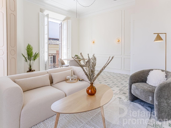 JOYA EN EDIFICIO HISTÓRICO LLENO DE ENCANTO Y LEGADO ARTÍSTICO EN EL CORAZÓN DE MÁLAGA. REF:65034