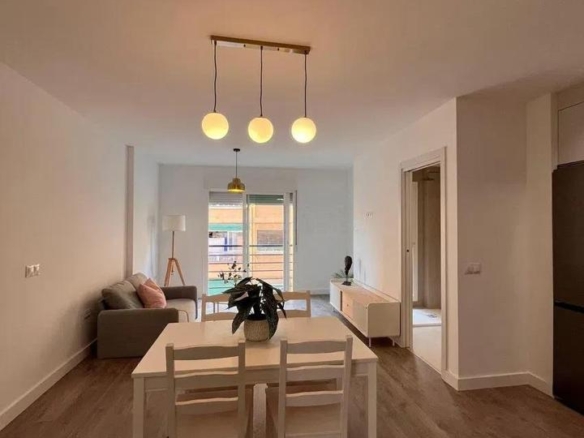 ¡DESCUBRE ESTE MODERNO ESTUDIO DE 47 METROS CUADRADOS EN EL CONSOLIDADO BARRIO DE LOS CASTILLEJOS, JUNTO A MARTÍNEZ MALDONADO! REF:65039