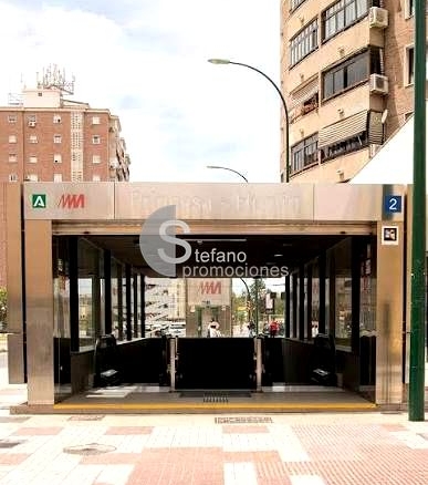 ¡VIVE A UNOS PASOS DE LA PLAYA EN ESTE ESPECTACULAR PISO DE DISEÑO A ESTRENAR! COMPLETAMENTE RENOVADO REF:65038