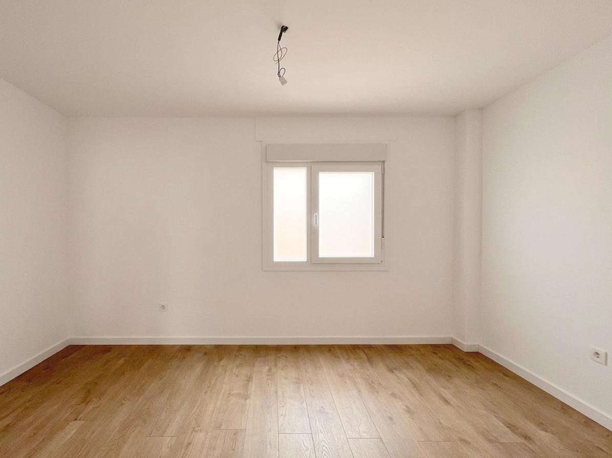¡MAGNÍFICO PISO DE 97 M² COMPLETAMENTE REFORMADO JUNTO AL PARQUE DEL OESTE! REF:65037