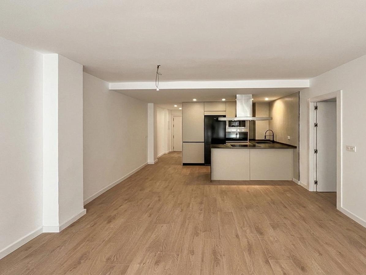 ¡MAGNÍFICO PISO DE 97 M² COMPLETAMENTE REFORMADO JUNTO AL PARQUE DEL OESTE! REF:65037