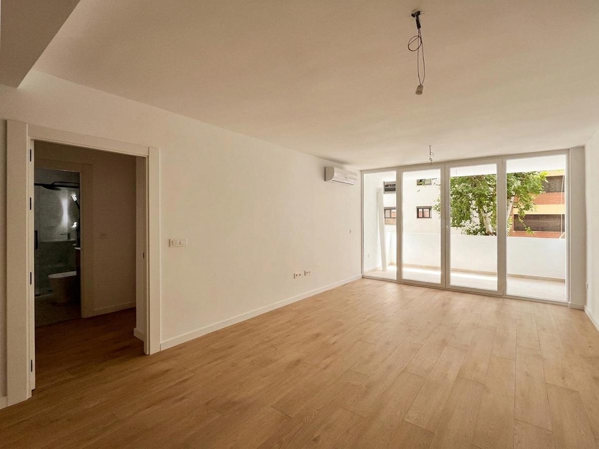 ¡MAGNÍFICO PISO DE 97 M² COMPLETAMENTE REFORMADO JUNTO AL PARQUE DEL OESTE! REF:65037