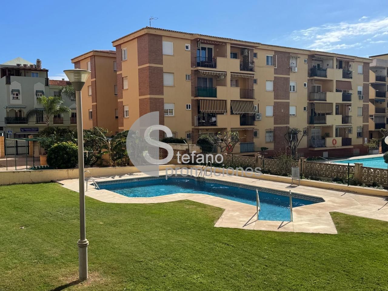 ¡ÁTICO CON MÁS DE 60 M² DE TERRAZAS PRIVADAS Y PLAZA DE GARAJE EN RINCÓN DE LA VICTORIA! UBICADO EN UNA CUARTA PLANTA CON ASCENSOR Y DENTRO DE UNA PR REF:65059