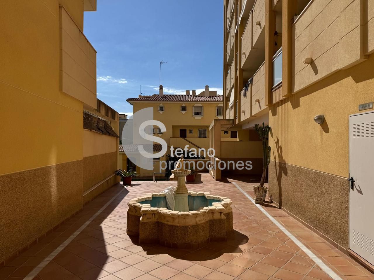 ¡ÁTICO CON MÁS DE 60 M² DE TERRAZAS PRIVADAS Y PLAZA DE GARAJE EN RINCÓN DE LA VICTORIA! UBICADO EN UNA CUARTA PLANTA CON ASCENSOR Y DENTRO DE UNA PR REF:65059