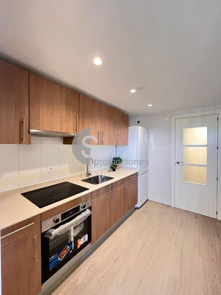 ¡ÁTICO CON MÁS DE 60 M² DE TERRAZAS PRIVADAS Y PLAZA DE GARAJE EN RINCÓN DE LA VICTORIA! UBICADO EN UNA CUARTA PLANTA CON ASCENSOR Y DENTRO DE UNA PR REF:65059