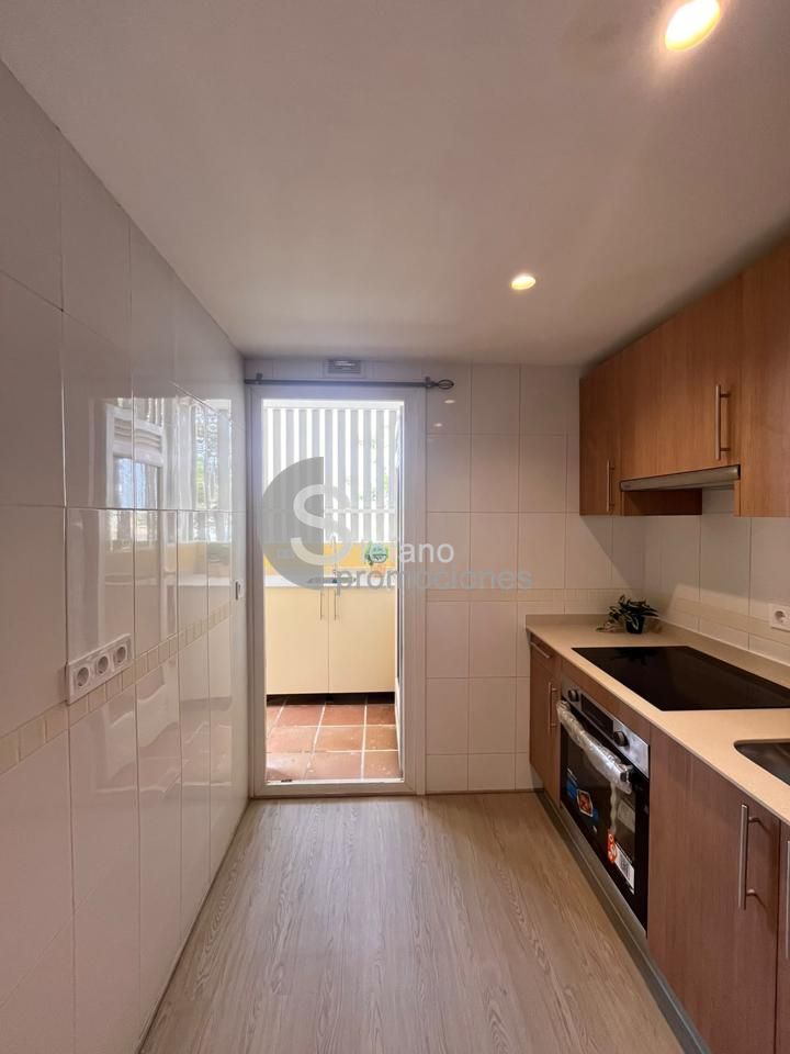 ¡ÁTICO CON MÁS DE 60 M² DE TERRAZAS PRIVADAS Y PLAZA DE GARAJE EN RINCÓN DE LA VICTORIA! UBICADO EN UNA CUARTA PLANTA CON ASCENSOR Y DENTRO DE UNA PR REF:65059