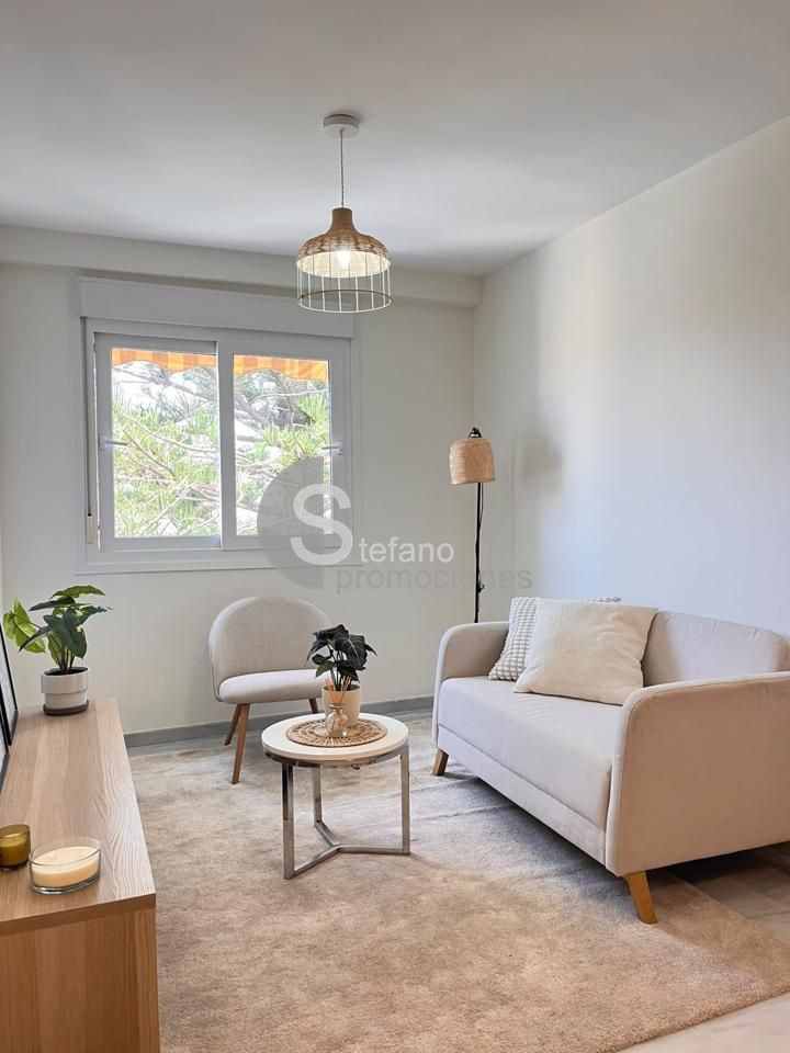 ¡ÁTICO CON MÁS DE 60 M² DE TERRAZAS PRIVADAS Y PLAZA DE GARAJE EN RINCÓN DE LA VICTORIA! UBICADO EN UNA CUARTA PLANTA CON ASCENSOR Y DENTRO DE UNA PR REF:65059