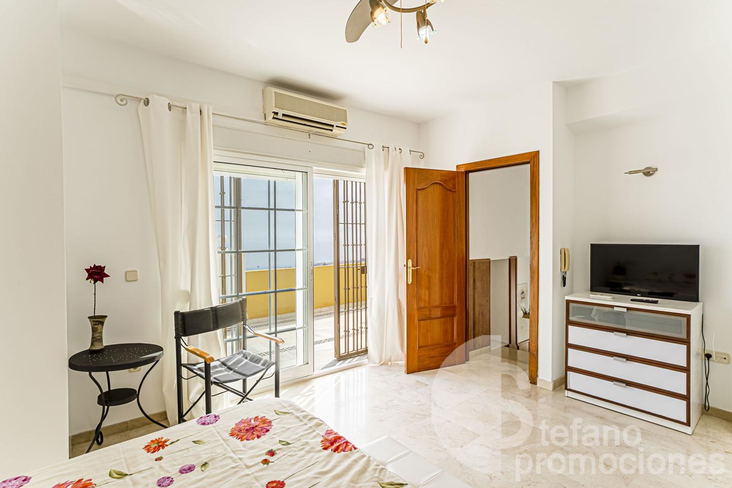 image_1572114_47.jpg Chalet on sale in Torre de Benagalbón REF:64329