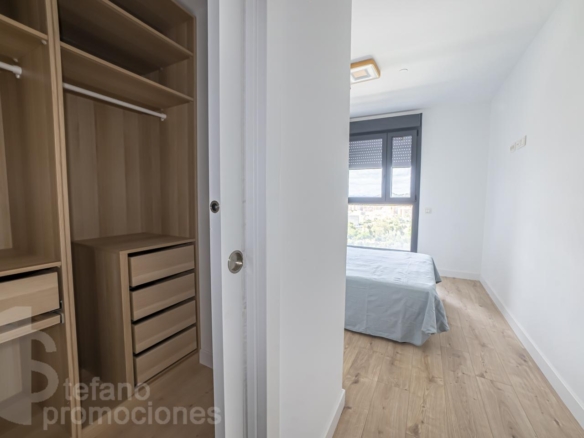 TU VIVIENDA EN LA PRIMERA TORRE EMBLEMÁTICA DE MÁLAGA. ALTAS  CALIDADES , DISEÑO Y PRESTACIONES ÚNICAS, CON UNA CUIDADA ESTÉTICA, REF:65065