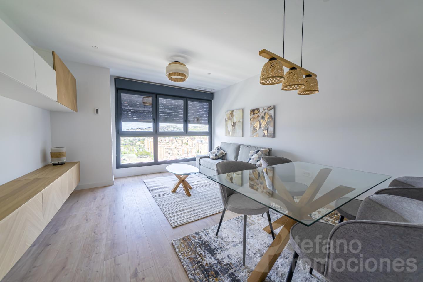 TU VIVIENDA EN LA PRIMERA TORRE EMBLEMÁTICA DE MÁLAGA. ALTAS  CALIDADES , DISEÑO Y PRESTACIONES ÚNICAS, CON UNA CUIDADA ESTÉTICA, REF:65065