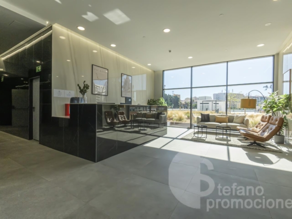 TU VIVIENDA EN LA PRIMERA TORRE EMBLEMÁTICA DE MÁLAGA. ALTAS  CALIDADES , DISEÑO Y PRESTACIONES ÚNICAS, CON UNA CUIDADA ESTÉTICA, REF:65065