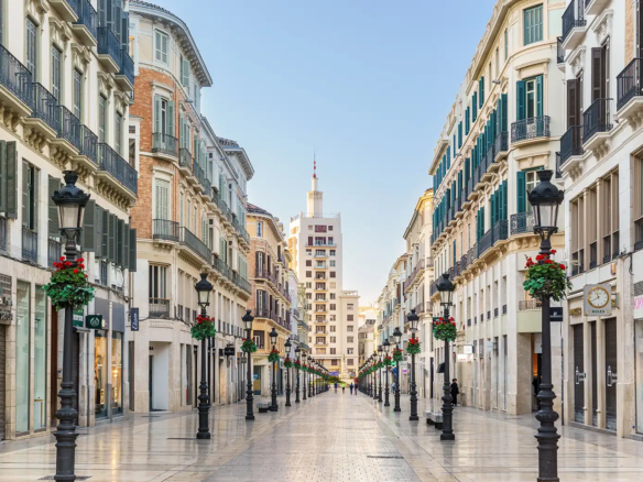 TU VIVIENDA EN LA PRIMERA TORRE EMBLEMÁTICA DE MÁLAGA. ALTAS  CALIDADES , DISEÑO Y PRESTACIONES ÚNICAS, CON UNA CUIDADA ESTÉTICA, REF:65065