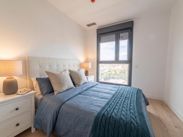 TU VIVIENDA EN LA PRIMERA TORRE EMBLEMÁTICA DE MÁLAGA. ALTAS  CALIDADES , DISEÑO Y PRESTACIONES ÚNICAS, CON UNA CUIDADA ESTÉTICA, REF:65065