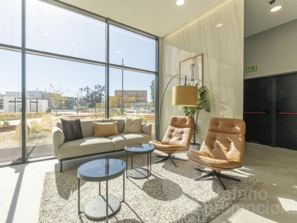 TU VIVIENDA EN LA PRIMERA TORRE EMBLEMÁTICA DE MÁLAGA. ALTAS  CALIDADES , DISEÑO Y PRESTACIONES ÚNICAS, CON UNA CUIDADA ESTÉTICA, REF:65065