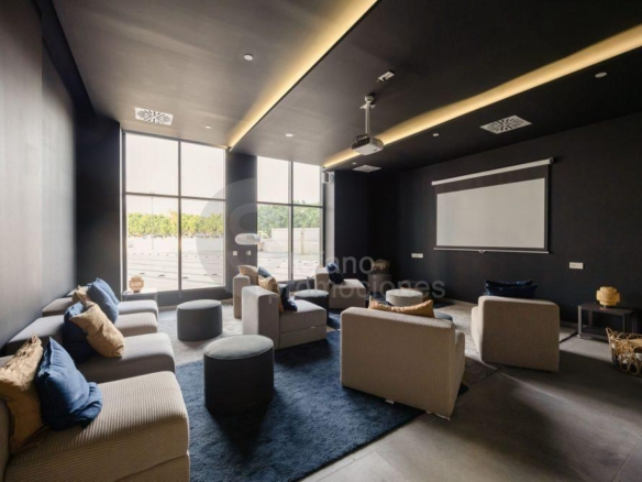 TU VIVIENDA EN LA PRIMERA TORRE EMBLEMÁTICA DE MÁLAGA. ALTAS  CALIDADES , DISEÑO Y PRESTACIONES ÚNICAS, CON UNA CUIDADA ESTÉTICA, REF:65065
