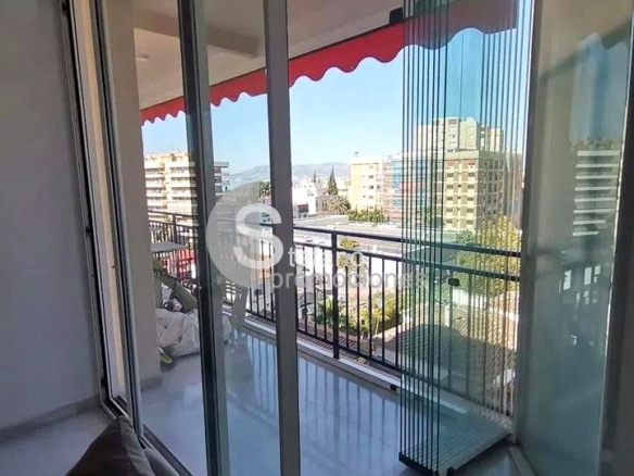 PISO LUMINOSO CON IMPRESIONANTES VISTAS DESPEJADAS A LA BAHÍA DE MÁLAGA Y AL MONTE, CON REFORMA INTEGRAL REF:64888