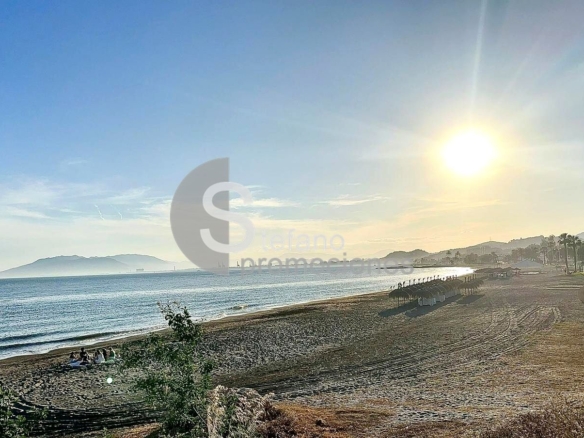 PISO LUMINOSO CON IMPRESIONANTES VISTAS DESPEJADAS A LA BAHÍA DE MÁLAGA Y AL MONTE, CON REFORMA INTEGRAL REF:64888