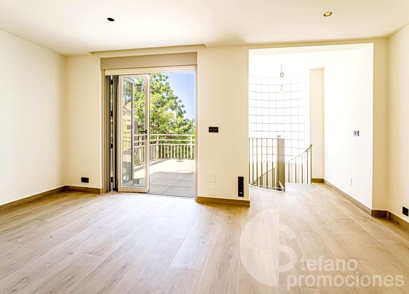 EXCLUSIVIDAD , Y ELEGANCIA, EN CERRADO DE CALDERÓN, DESCUBRE ESTE ENCANTADOR  CHALET PAREADO, COMPLETAMENTE REFORMADO A ESTRENAR REF:64887