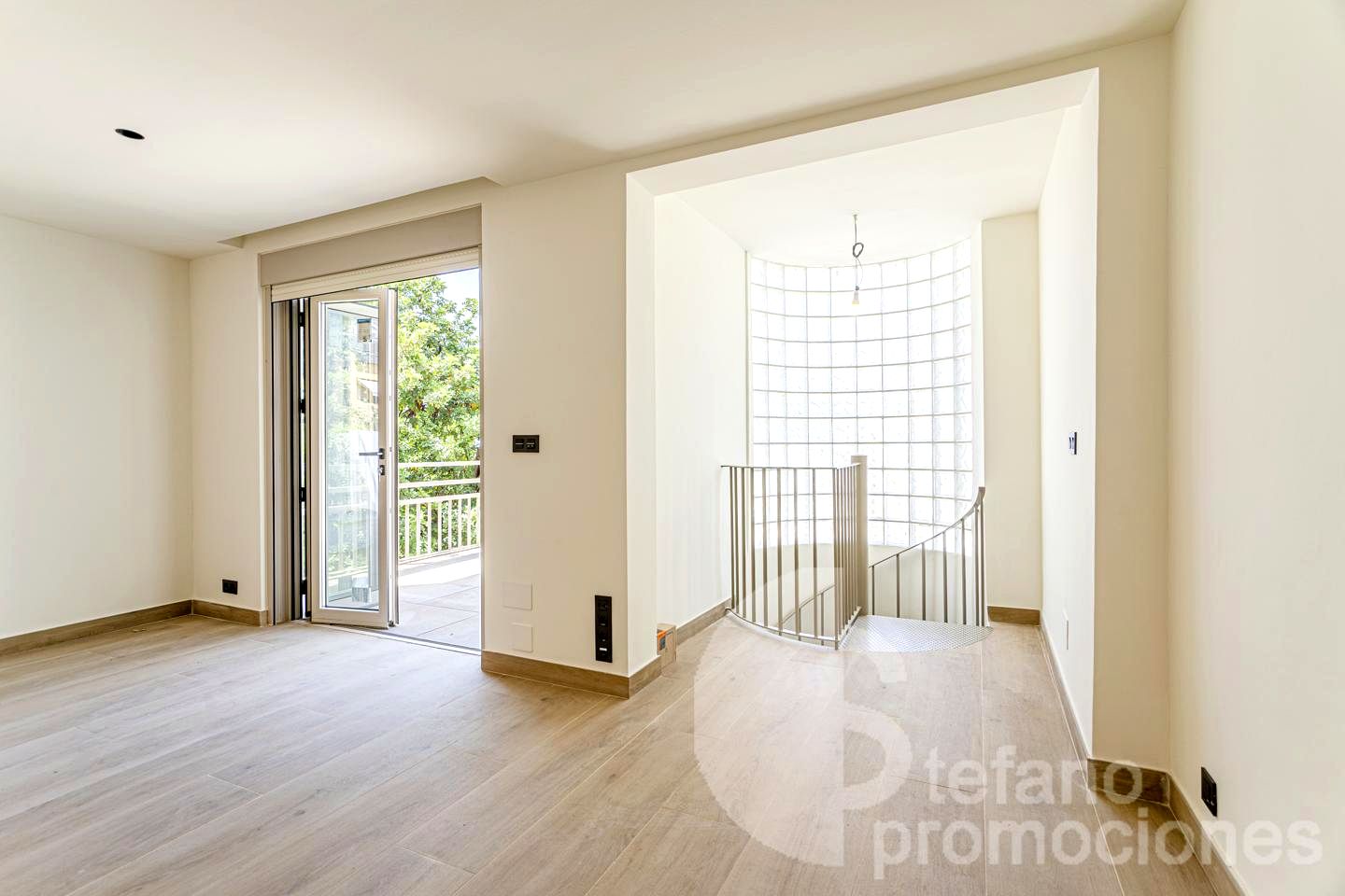 EXCLUSIVIDAD , Y ELEGANCIA, EN CERRADO DE CALDERÓN, DESCUBRE ESTE ENCANTADOR  CHALET PAREADO, COMPLETAMENTE REFORMADO A ESTRENAR REF:64887