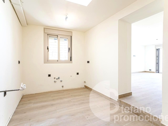 EXCLUSIVIDAD , Y ELEGANCIA, EN CERRADO DE CALDERÓN, DESCUBRE ESTE ENCANTADOR  CHALET PAREADO, COMPLETAMENTE REFORMADO A ESTRENAR REF:64887