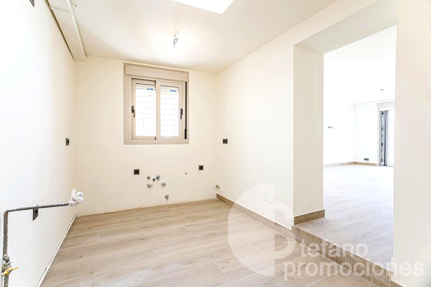 EXCLUSIVIDAD , Y ELEGANCIA, EN CERRADO DE CALDERÓN, DESCUBRE ESTE ENCANTADOR  CHALET PAREADO, COMPLETAMENTE REFORMADO A ESTRENAR REF:64887