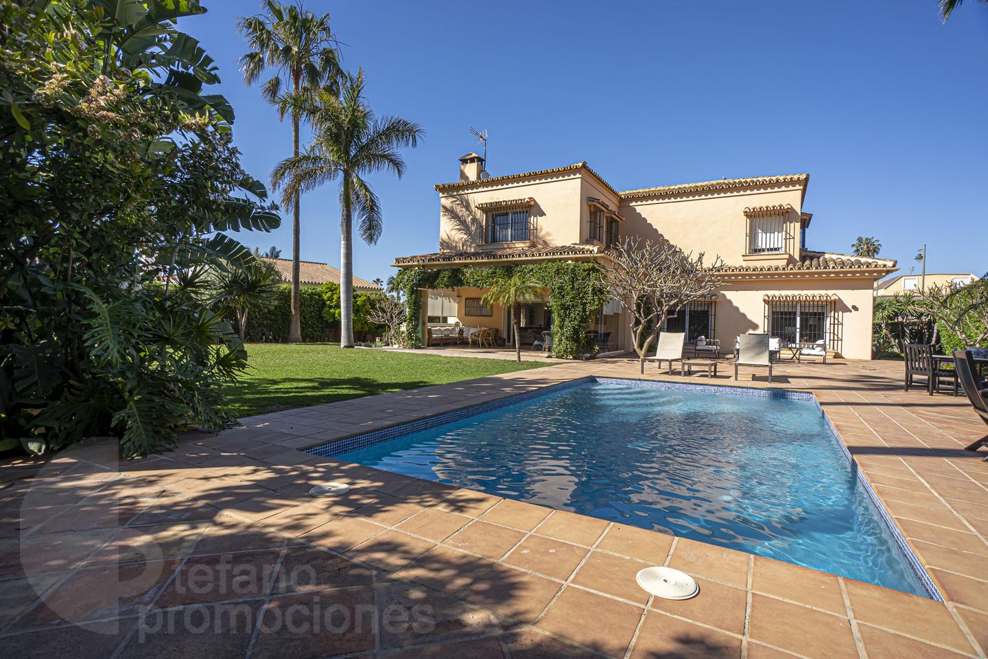 image_1573554_3.jpg Chalet on sale in Málaga REF:64801