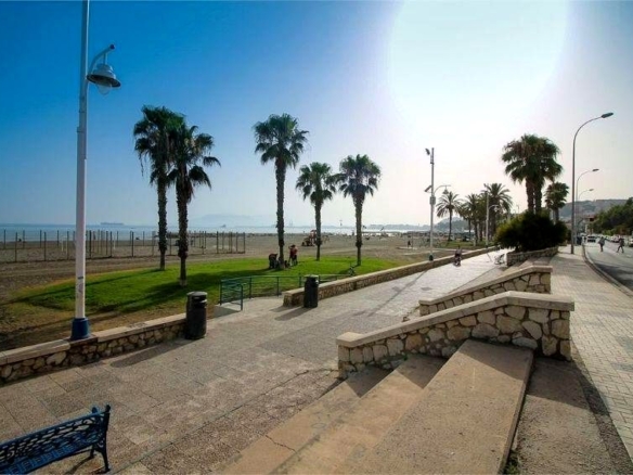 ¡VIVE A UN PASO DEL MAR EN EL CORAZÓN DE ECHEVERRÍA DE EL PALO! REF:64726