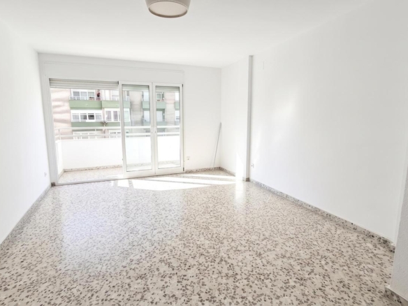 ¡VIVE A UN PASO DEL MAR EN EL CORAZÓN DE ECHEVERRÍA DE EL PALO! REF:64726