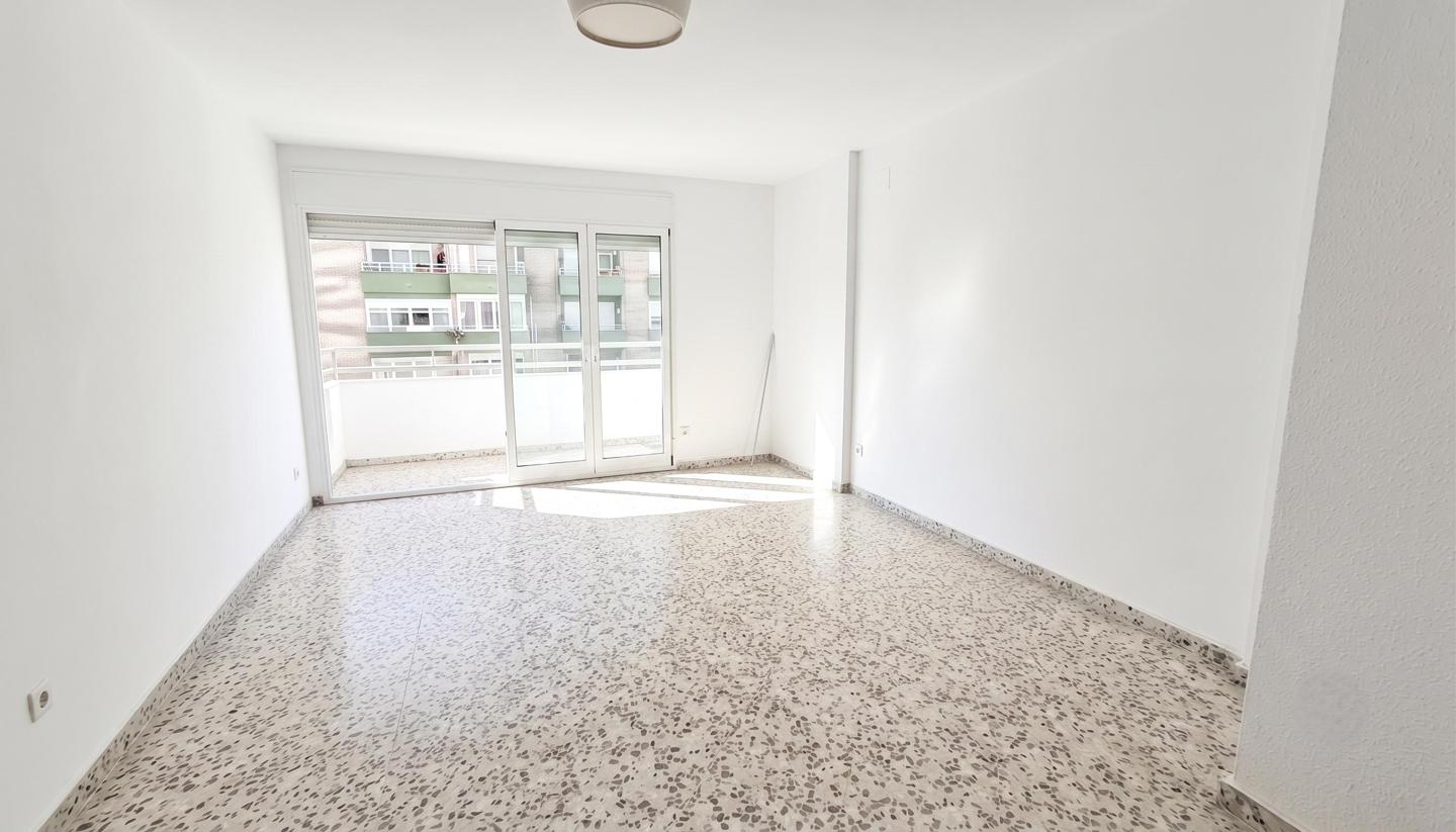 ¡VIVE A UN PASO DEL MAR EN EL CORAZÓN DE ECHEVERRÍA DE EL PALO! REF:64726
