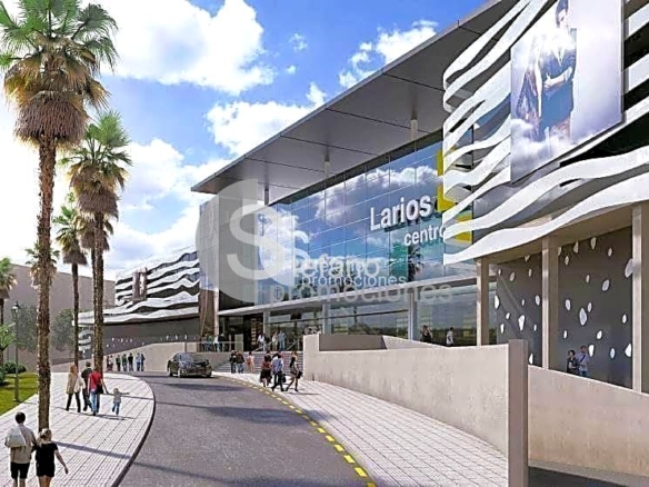 AMPLIO PISO DE 150 M² EN EL CENTRO DE MÁLAGA, MUY LUMINOSO Y CON EXCELENTE ORIENTACIÓN, REF:64652