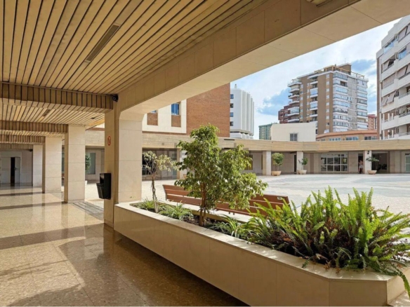 DESCUBRE UN ESTILO DE VIDA EXCLUSIVO EN EL CORAZÓN DE MÁLAGA: ESPECTACULAR VIVIENDA EN UN EDIFICIO EMBLEMÁTICO 5 ESTRELLAS, REF:64610