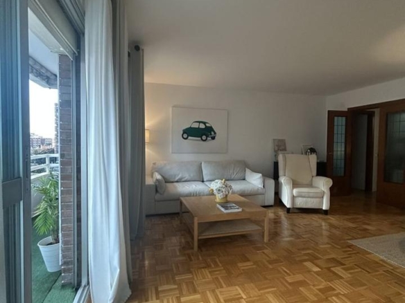 DESCUBRE UN ESTILO DE VIDA EXCLUSIVO EN EL CORAZÓN DE MÁLAGA: ESPECTACULAR VIVIENDA EN UN EDIFICIO EMBLEMÁTICO 5 ESTRELLAS, REF:64610