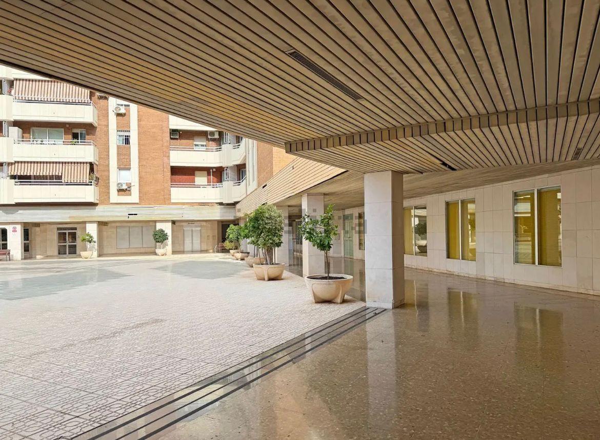image_1573710_8.jpg DESCUBRE UN ESTILO DE VIDA EXCLUSIVO EN EL CORAZÓN DE MÁLAGA: ESPECTACULAR VIVIENDA EN UN EDIFICIO EMBLEMÁTICO 5 ESTRELLAS, REF:64610