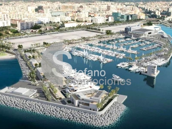 DISEÑO, DE ESQUINA, CON TERRAZA, EN PRIMERA LÍNEA DE PLAYA, UBICADA EN LA NUEVA MILLA DE ORO DE MÁLAGA CAPITAL, REF:64335