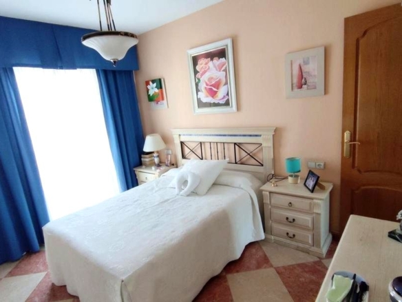 ¡VIVE EN EL CORAZÓN DE MÁLAGA! PISO DE 100M² CON PARKING PRIVADO, 4 DORMITORIOS CON ARMARIOS EMPOTRADOS, 2 BAÑOS COMPLETOS REF:6332