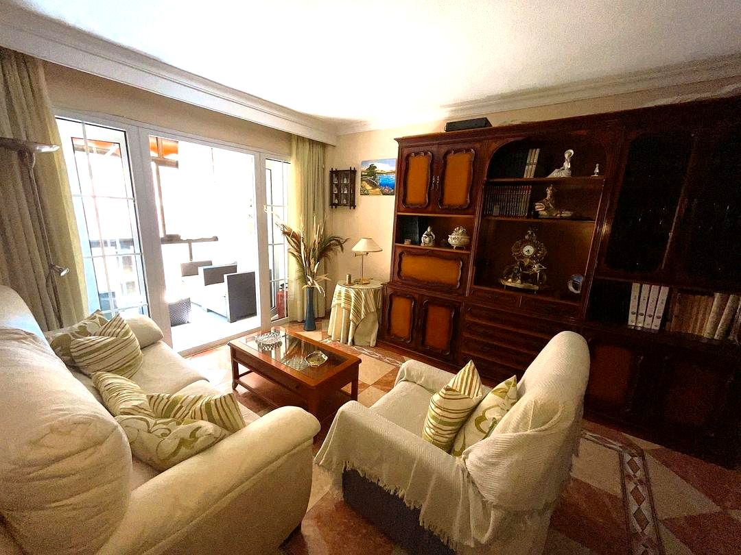 image_1573966_2.jpg ¡VIVE EN EL CORAZÓN DE MÁLAGA! PISO DE 100M² CON PARKING PRIVADO, 4 DORMITORIOS CON ARMARIOS EMPOTRADOS, 2 BAÑOS COMPLETOS REF:6332
