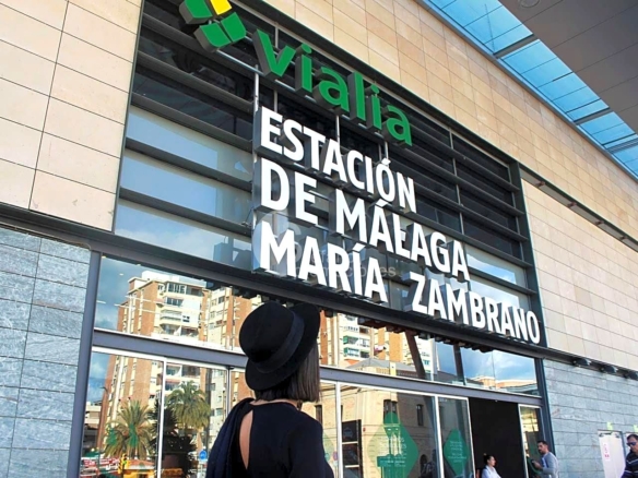 ¡VIVE EN EL CORAZÓN DE MÁLAGA! PISO DE 100M² CON PARKING PRIVADO, 4 DORMITORIOS CON ARMARIOS EMPOTRADOS, 2 BAÑOS COMPLETOS REF:6332