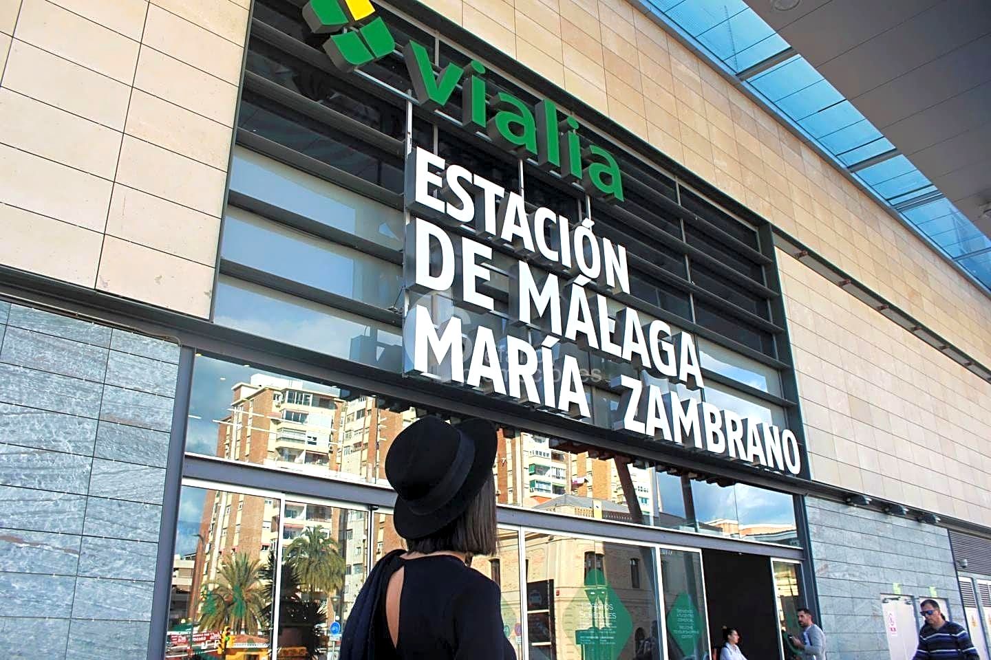 image_1573966_29.jpg ¡VIVE EN EL CORAZÓN DE MÁLAGA! PISO DE 100M² CON PARKING PRIVADO, 4 DORMITORIOS CON ARMARIOS EMPOTRADOS, 2 BAÑOS COMPLETOS REF:6332
