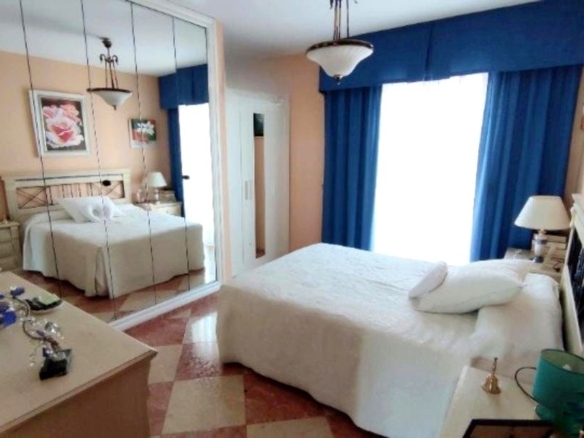 ¡VIVE EN EL CORAZÓN DE MÁLAGA! PISO DE 100M² CON PARKING PRIVADO, 4 DORMITORIOS CON ARMARIOS EMPOTRADOS, 2 BAÑOS COMPLETOS REF:6332