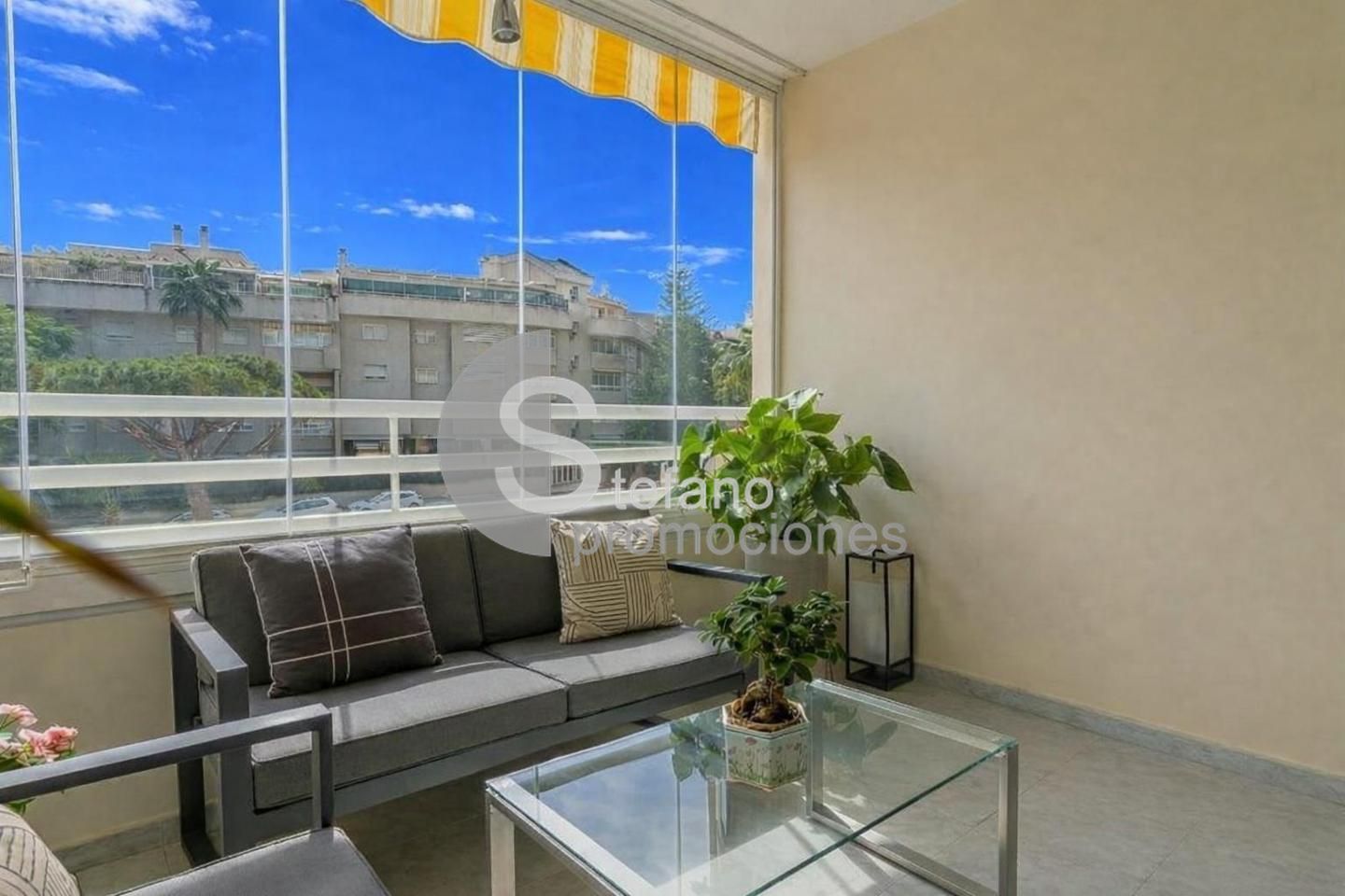 ¡OPORTUNIDAD ÚNICA EN LA ZONA MÁS EXCLUSIVA Y PRESTIGIOSA DE MÁLAGA! ESTA ESPECTACULAR VIVIENDA TOTALMENTE EXTERIOR TE ENVUELVE EN LUZ NATURAL GRACIAS REF:65120